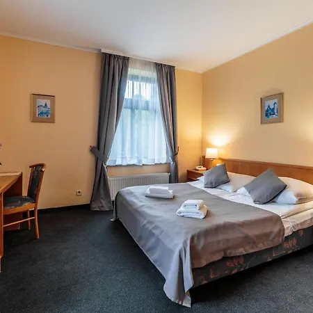 Hotel Fenix 3*