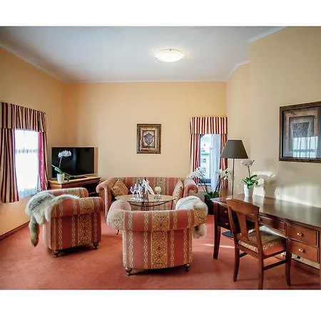 Hotel Fenix 3*