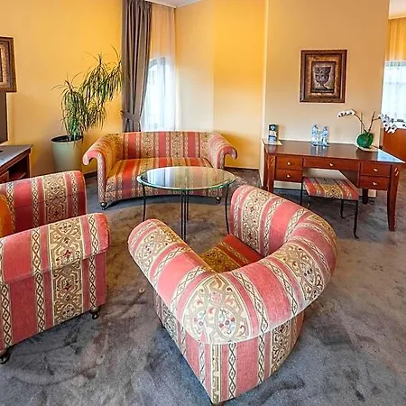 Hotel Fenix